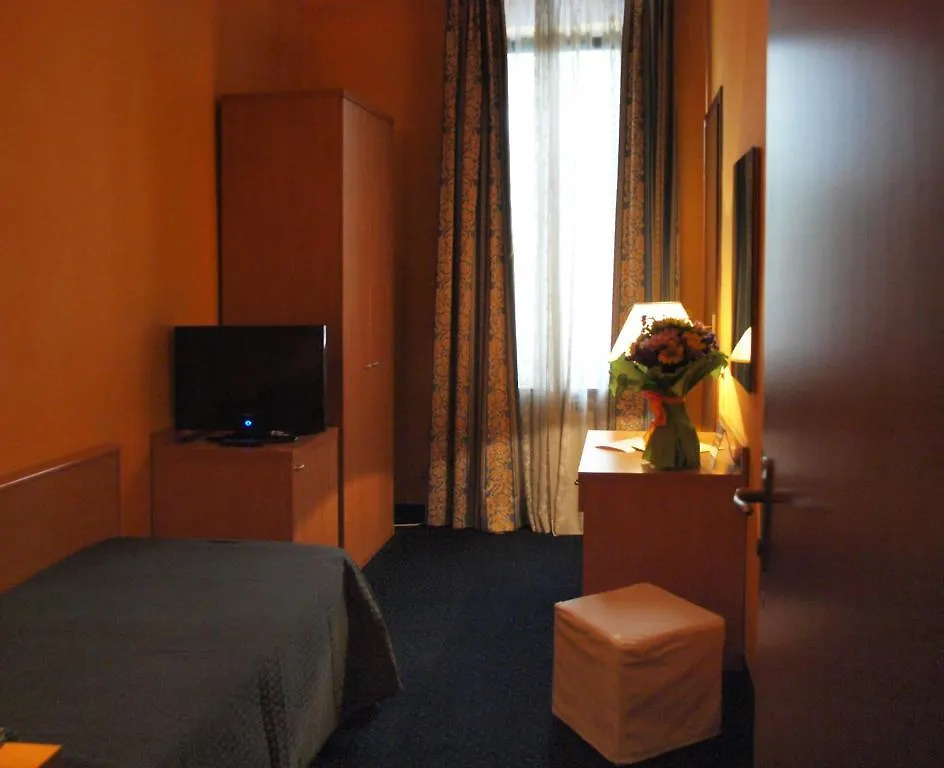 Petit Hotel Piacenza 3*,  Italy