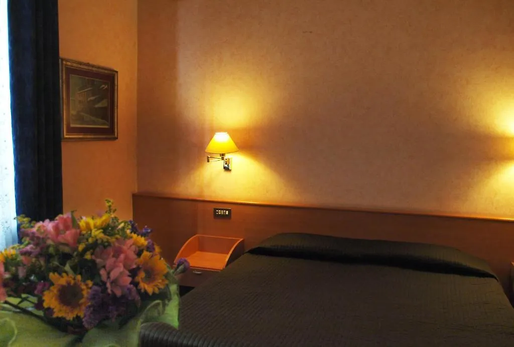 Petit Hotel Piacenza
