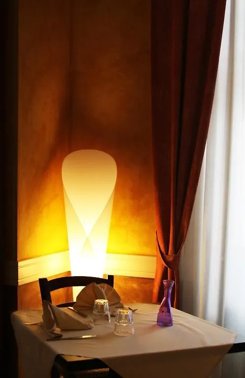 Petit Hotel Piacenza Italy
