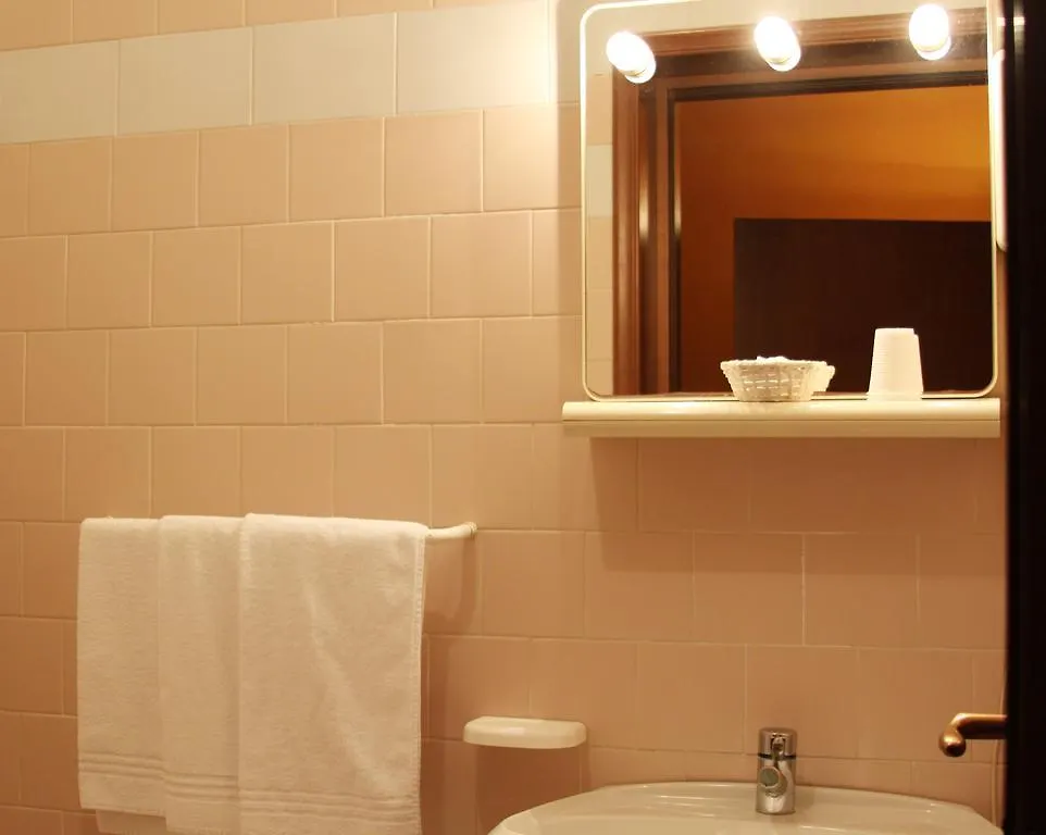 Petit Hotel Piacenza